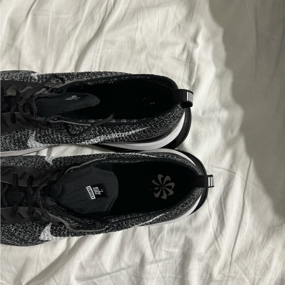 Nike Air Max Flyknit Racer PreOwned size 13​ - Picture 6 of 9